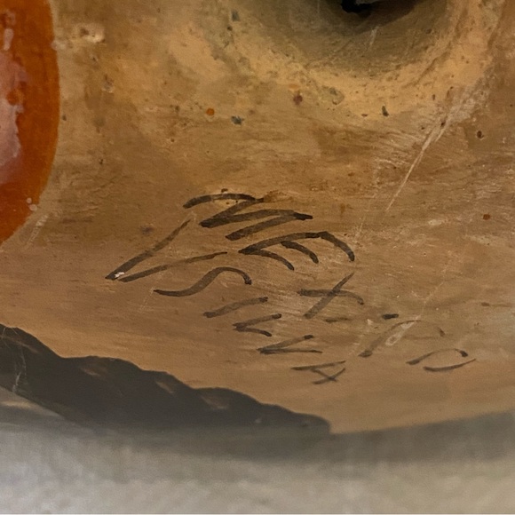 Darling vintage Mexican pottery birds. Signed on bottom. Preowned wear V.Silva - Picture 8 of 11